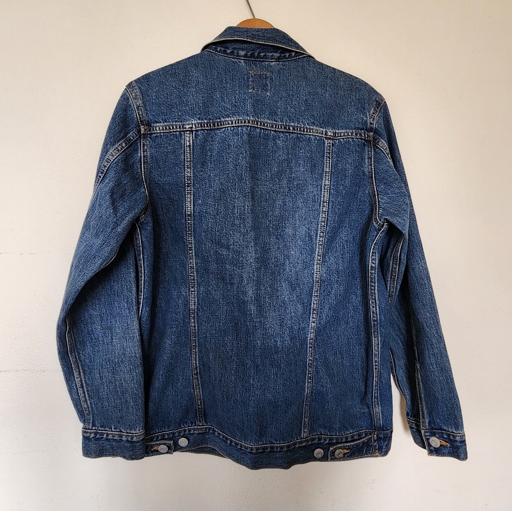 Gap Denim Jacket Size XS Women's Oversized Boyfriend Fit - Picture 4 of 5